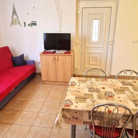 Apartment Hrzina Đảo Krk Ngoại thất bức ảnh