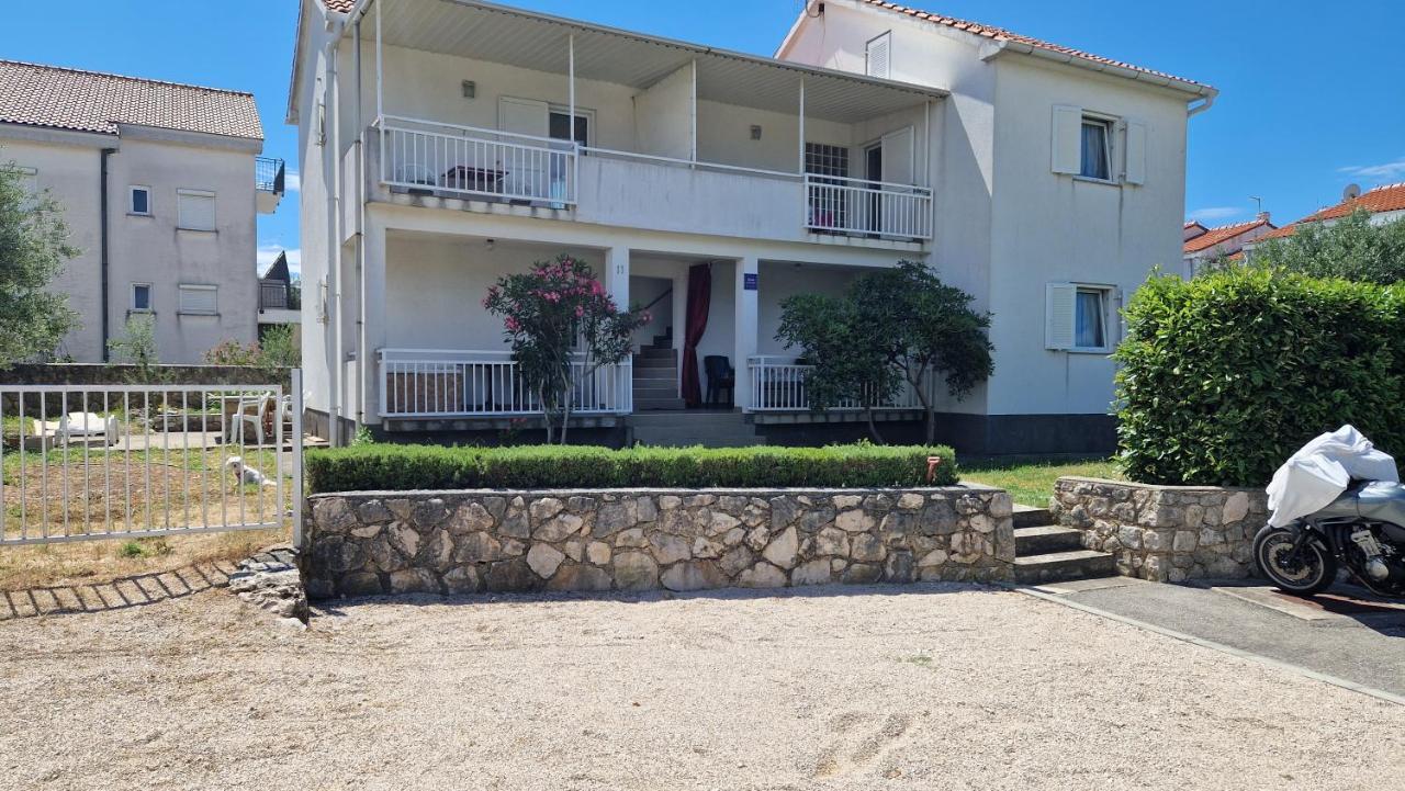 Apartment Hrzina Đảo Krk Ngoại thất bức ảnh
