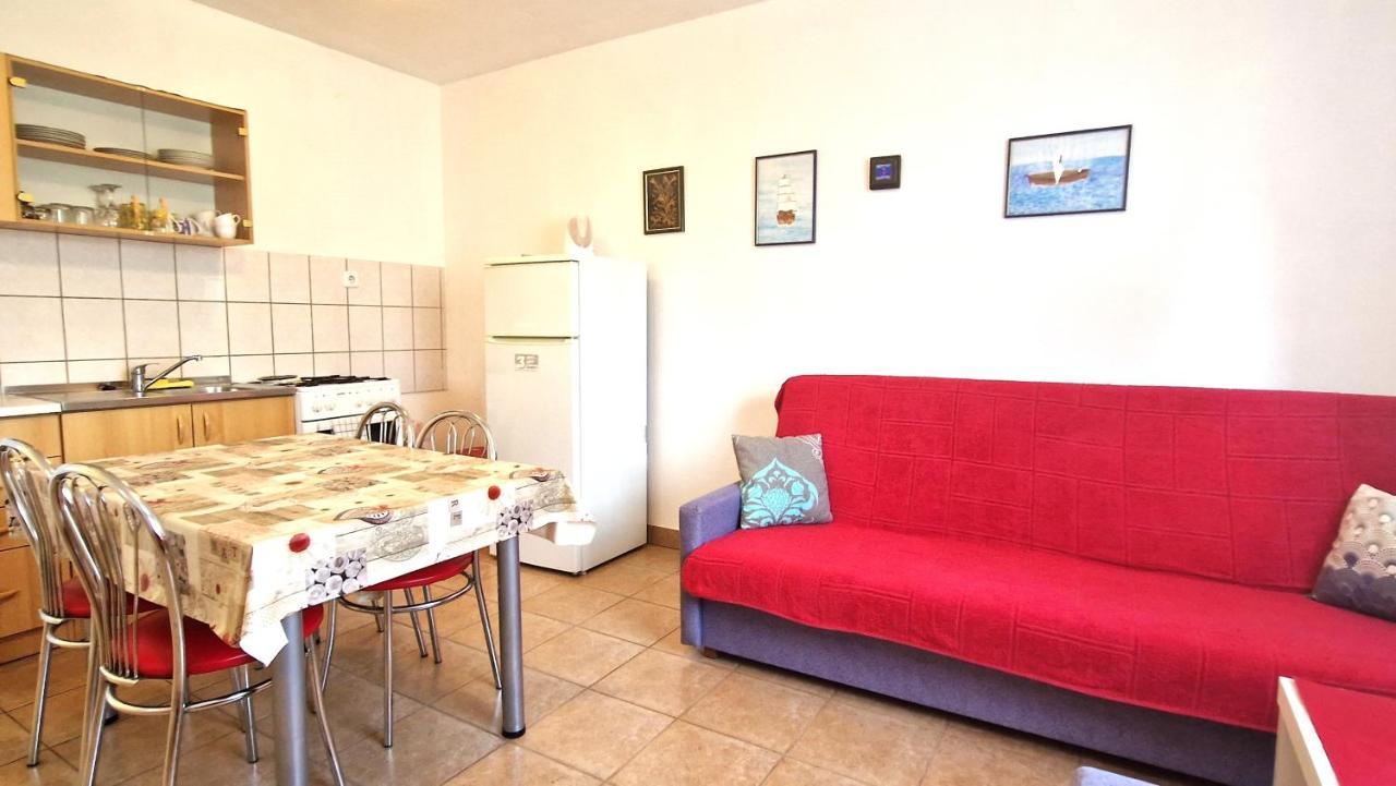 Apartment Hrzina Đảo Krk Ngoại thất bức ảnh