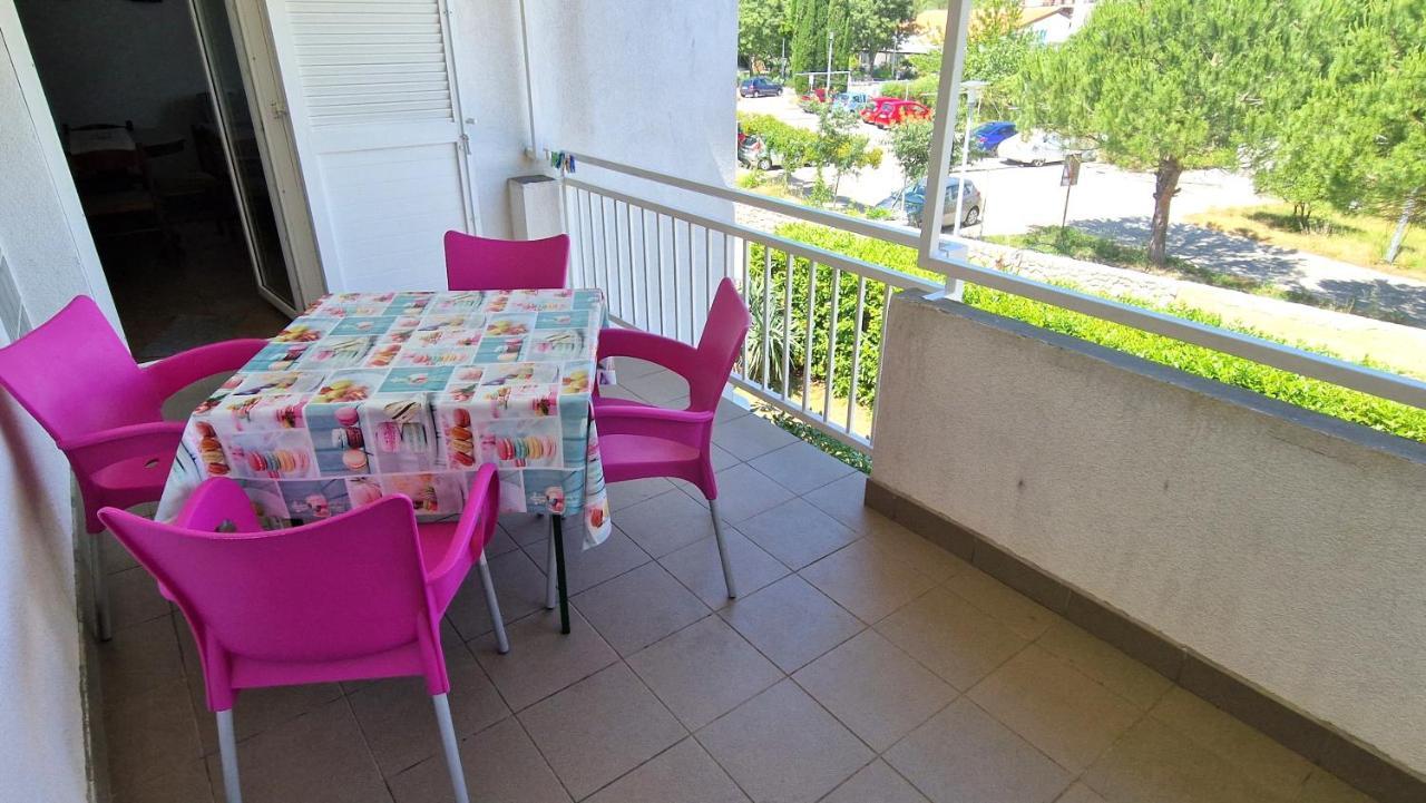 Apartment Hrzina Đảo Krk Ngoại thất bức ảnh