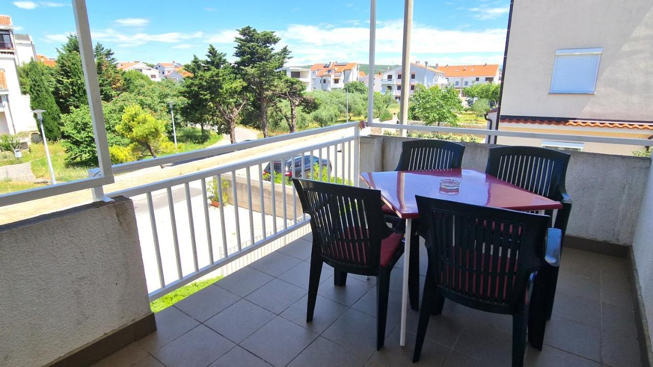 Apartment Hrzina Đảo Krk Ngoại thất bức ảnh
